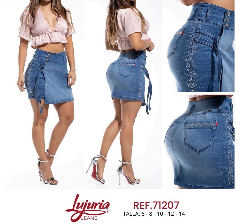 Colombian Levantacola Skirt